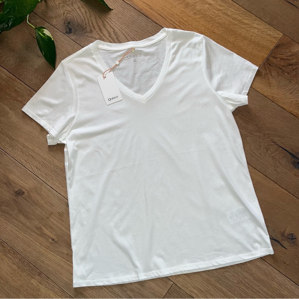 Quince NWT Women’s Cotton Modal V Neck Tee white XL - Picture 2 of 9